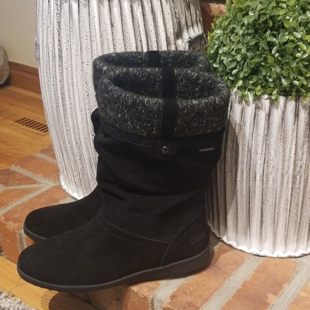 Cougar waterproof snow boots size 9